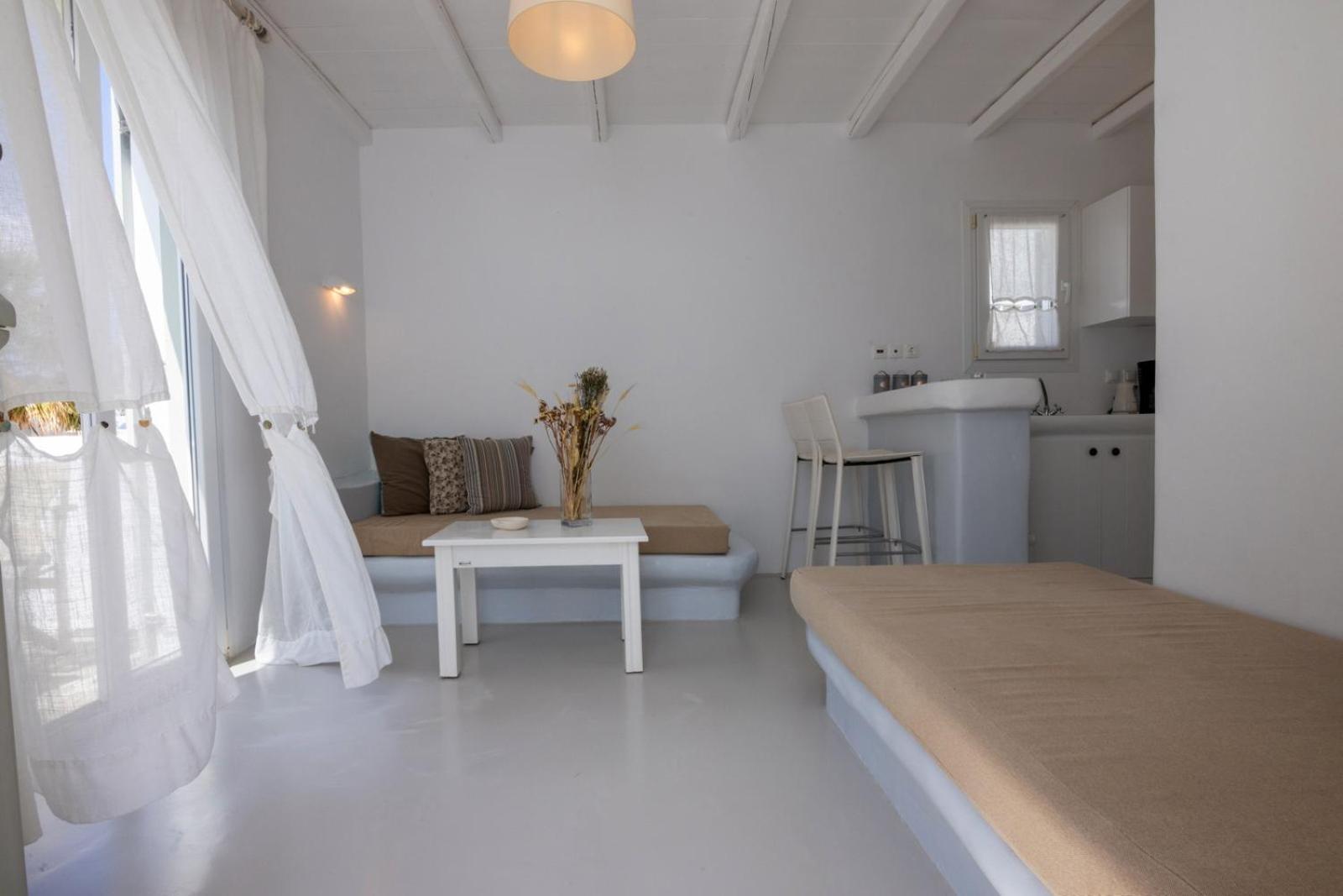 Soulmate'S Suites Tinos Kionia Exterior photo
